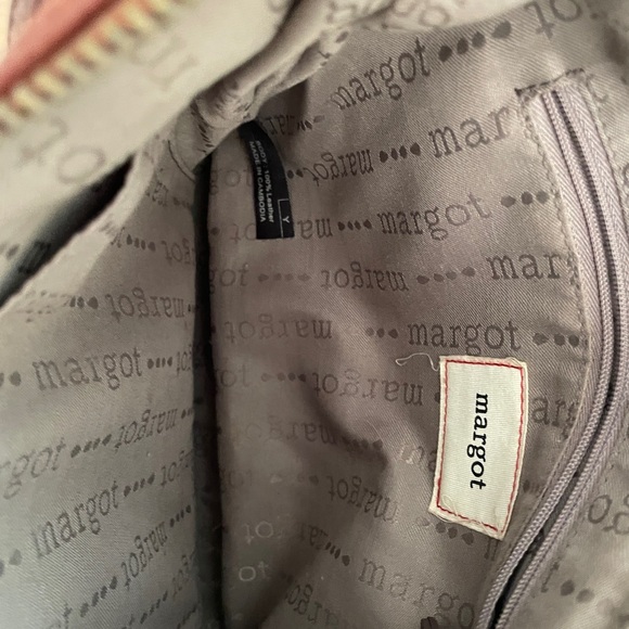 Margot Chesnut Brown Leather Crossbody Shoulder Bag - Picture 9 of 9